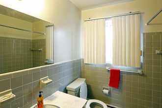 Country House Apartments in Detroit, MI - Foto de edificio - Interior Photo