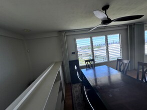 954 Alewa Dr in Honolulu, HI - Foto de edificio - Building Photo