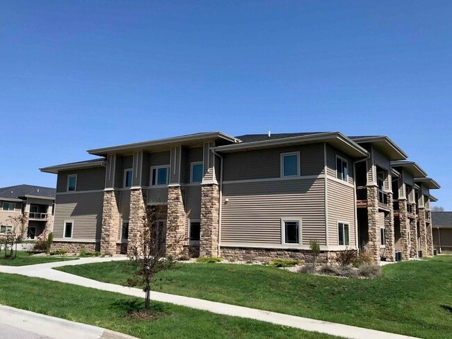 property at 2715 Bobcat Dr