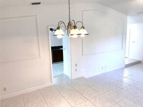 676 NW 107th Ln in Coral Springs, FL - Building Photo - Building Photo