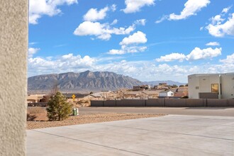 6717 Nacelle Rd NE in Rio Rancho, NM - Building Photo - Building Photo