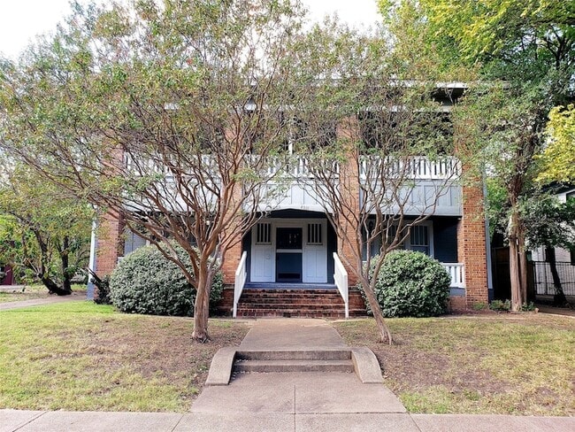 4909 Worth St, Unit 3 in Dallas, TX - Building Photo - Building Photo