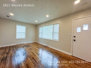 6821 Walker Ave in Lincoln, NE - Building Photo - Building Photo