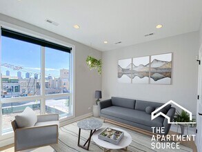 1050 W Cornelia Ave in Chicago, IL - Building Photo - Building Photo