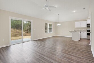 128 Villa Rd in Jesup, GA - Building Photo - Building Photo