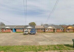 656 N Pass Rd in Montgomery, AL - Building Photo