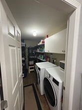 2410 Emerson St in Abbotsford, BC - Building Photo - Building Photo