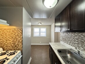 9620 Ivanhoe Ave in Schiller Park, IL - Building Photo - Building Photo
