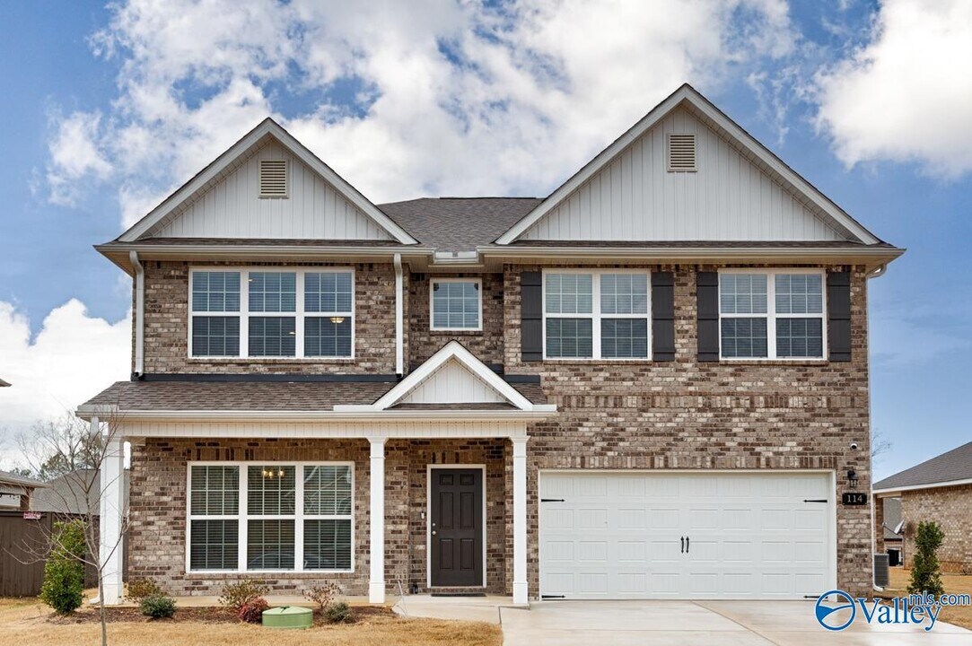 114 Burdine St in New Market, AL - Building Photo