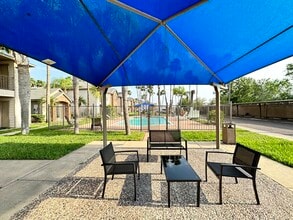 Cedarwood Apartments in McAllen, TX - Building Photo - Building Photo