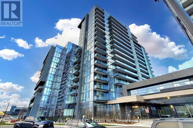 property at 10 Gatineau Dr