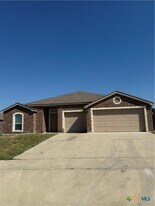 4405 Texas Rangers Dr in Killeen, TX - Building Photo