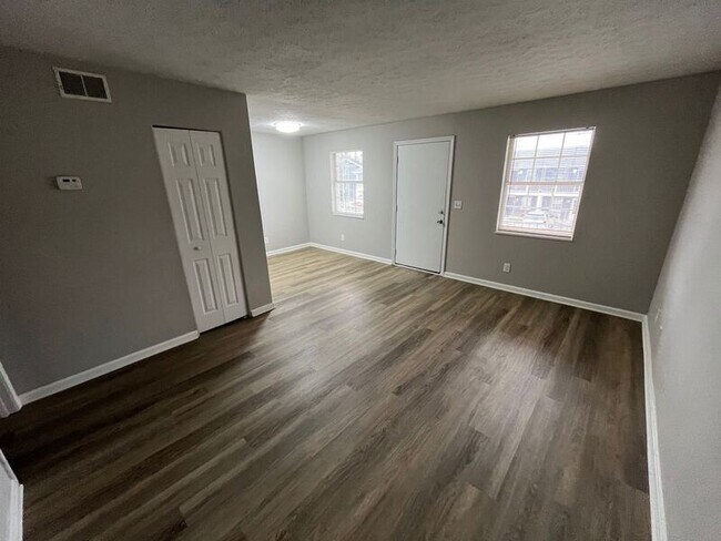 672 Knox Blvd in Radcliff, KY - Building Photo - Building Photo