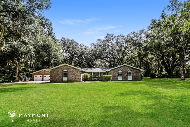 property at 7431 Oak Haven Dr