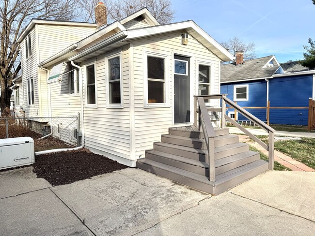 705 W Olin Ave in Madison, WI - Building Photo - Building Photo