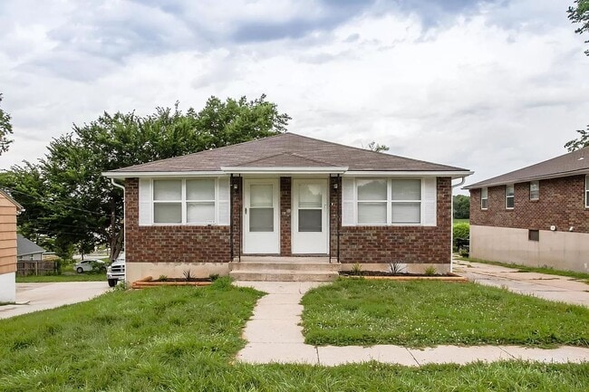 property at 4504-4506 N Jackson Ave