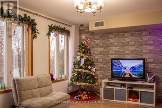 2311 Major MacKenzie Dr. in Vaughan, ON - Building Photo - Building Photo