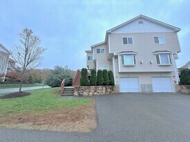 33 John Hancock Dr in Ashland, MA - Building Photo