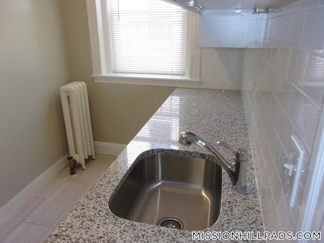 49 Worthington St, Unit 44 in Boston, MA - Building Photo - Building Photo