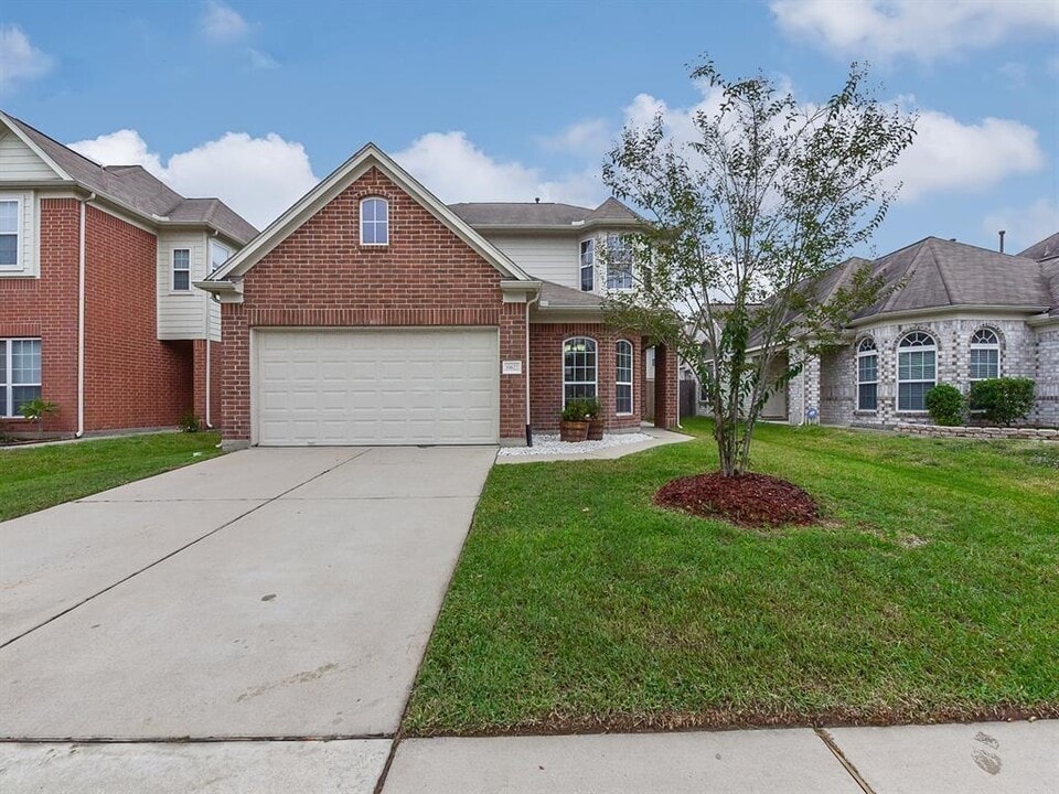 19622 Gentle Creek Way in Cypress, TX - Building Photo