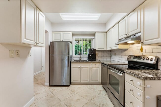 2953 NE 2nd Ave in Boca Raton, FL - Foto de edificio - Building Photo