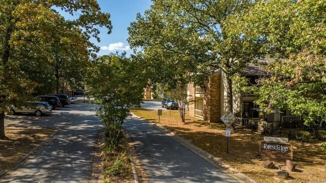 101 Pine Forest Dr in Maumelle, AR - Foto de edificio - Building Photo