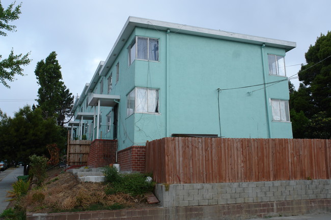 1226 E 20th St in Oakland, CA - Building Photo - Building Photo