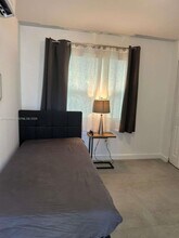 52 NW 47th Terrace in Miami, FL - Building Photo - Building Photo
