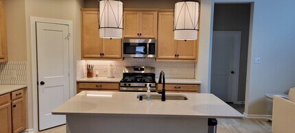 405 Rise Ln in Montgomery, TX - Building Photo - Building Photo