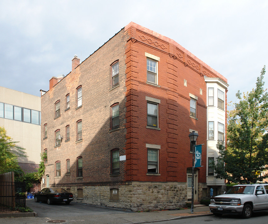 15 Windsor St in Rochester, NY - Building Photo