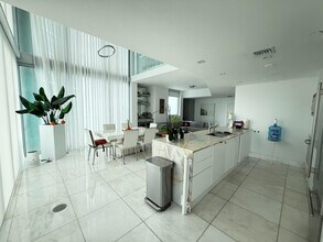 900 Biscayne Blvd in Miami, FL - Building Photo - Building Photo