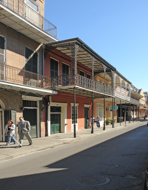 623-625 Toulouse St in New Orleans, LA - Foto de edificio