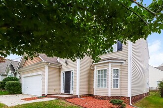 10454 Samuels Way Dr in Huntersville, NC - Foto de edificio - Building Photo