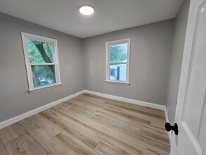 7723 Monroe Dr in St. Louis, MO - Building Photo - Building Photo