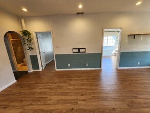 1920 E 24th St in Oakland, CA - Building Photo - Building Photo
