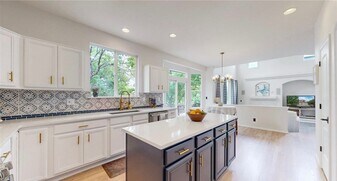 7597 Bison Ct in Littleton, CO - Building Photo