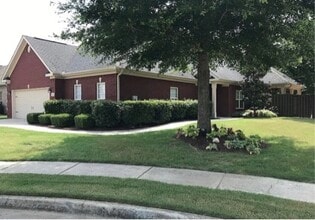 6604 Lizzie Ln SE in Owens Cross Roads, AL - Building Photo - Building Photo