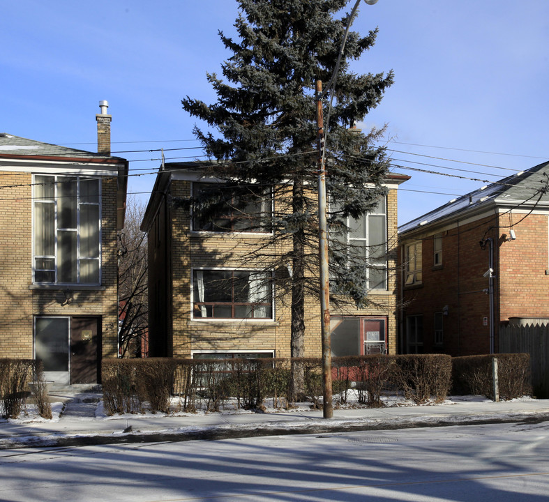 71 Keele St in Toronto, ON - Building Photo