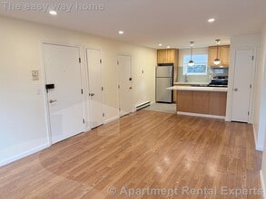 104 Trowbridge St, Unit #3 in Cambridge, MA - Foto de edificio - Building Photo