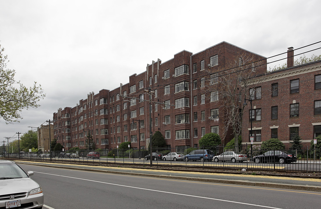 Parklake Apartments in Brighton, MA - Building Photo