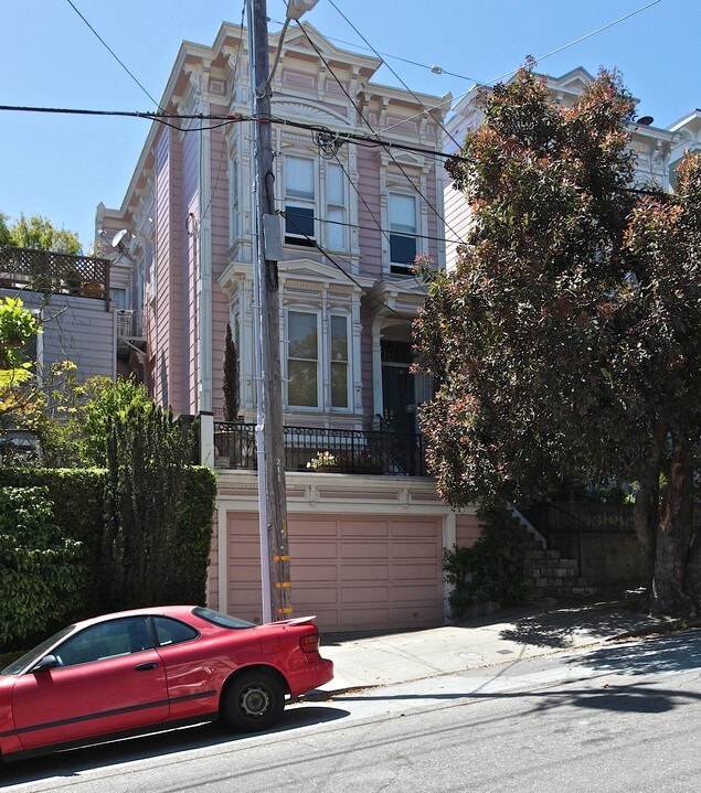 2111 Broderick St in San Francisco, CA - Building Photo