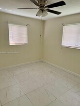 6111 SW 39th Ct in Davie, FL - Building Photo - Building Photo