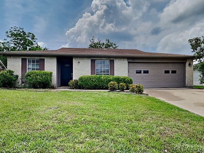property at 1612 Chapman Dr