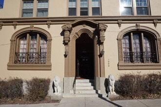 Alhambra in Omaha, NE - Building Photo - Building Photo