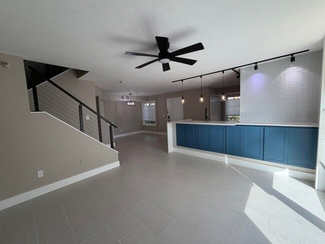 117 Yacht Club Way in Hypoluxo, FL - Foto de edificio - Building Photo