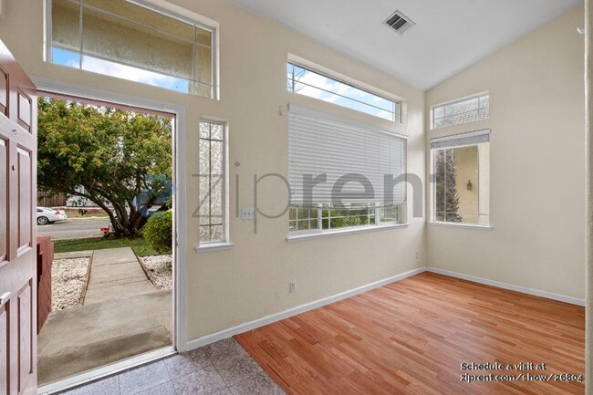 1301 Potrero Cir in Suisun City, CA - Building Photo - Building Photo