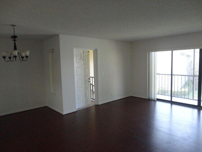 714 Sunny Pine Way in Greenacres, FL - Building Photo - Building Photo