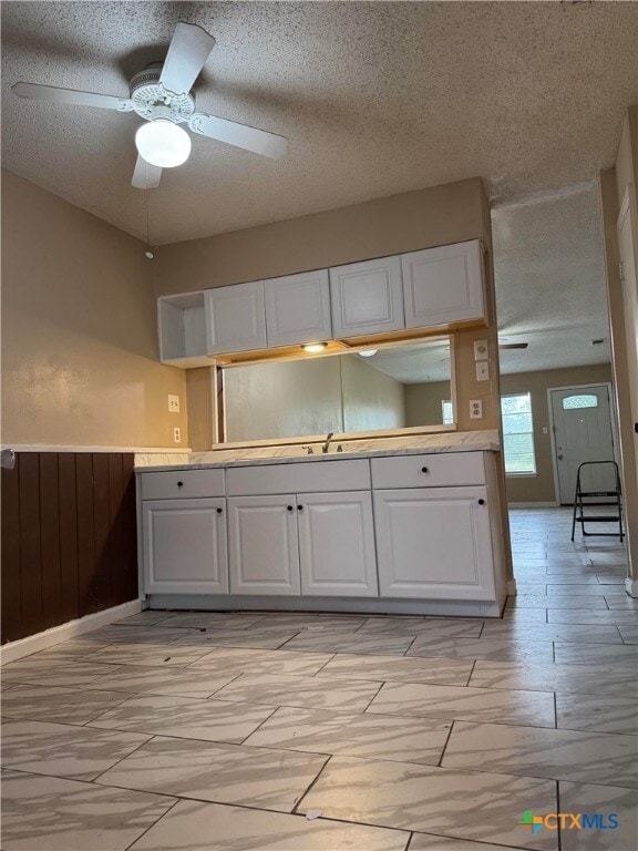 1051 Country Club Dr in Seguin, TX - Building Photo - Building Photo