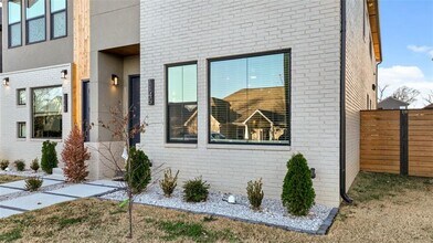 1145 NE Monroe St in Bentonville, AR - Building Photo - Building Photo