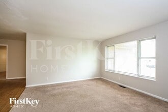 8074 Hague Rd in Indianapolis, IN - Building Photo - Building Photo